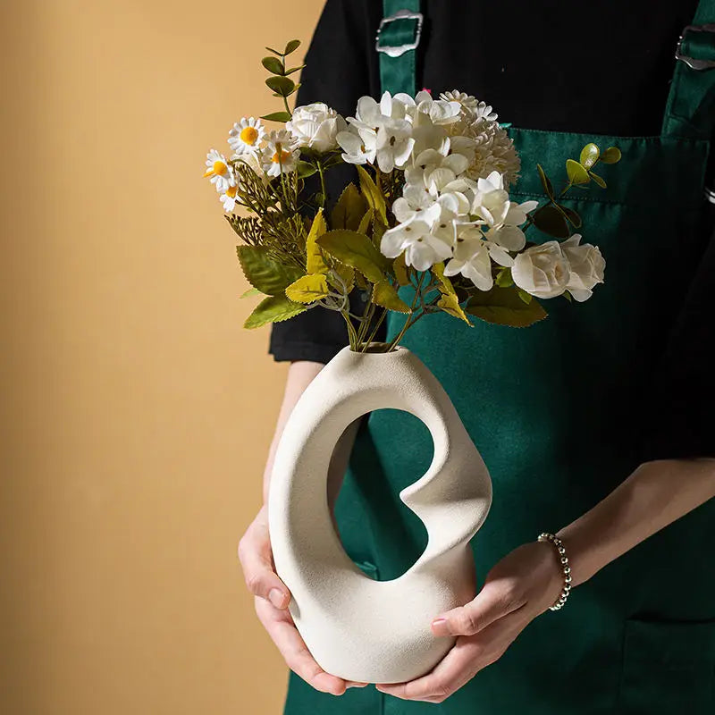 Matte Ceramic Vase Set of 2 – Modern Nordic Tabletop Décor