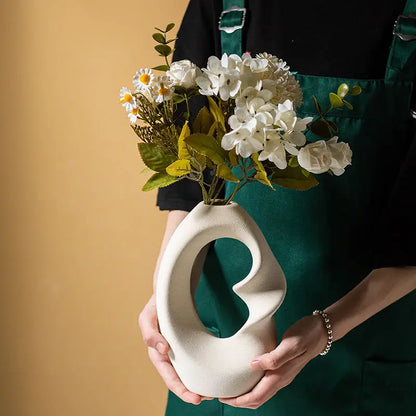 Matte Ceramic Vase Set of 2 – Modern Nordic Tabletop Décor