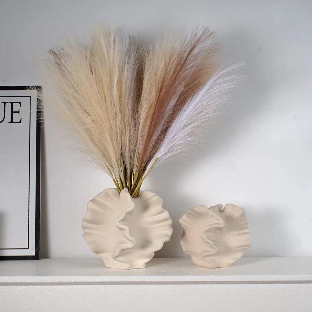 Matte Ceramic Vase – Modern Nordic Tabletop Décor