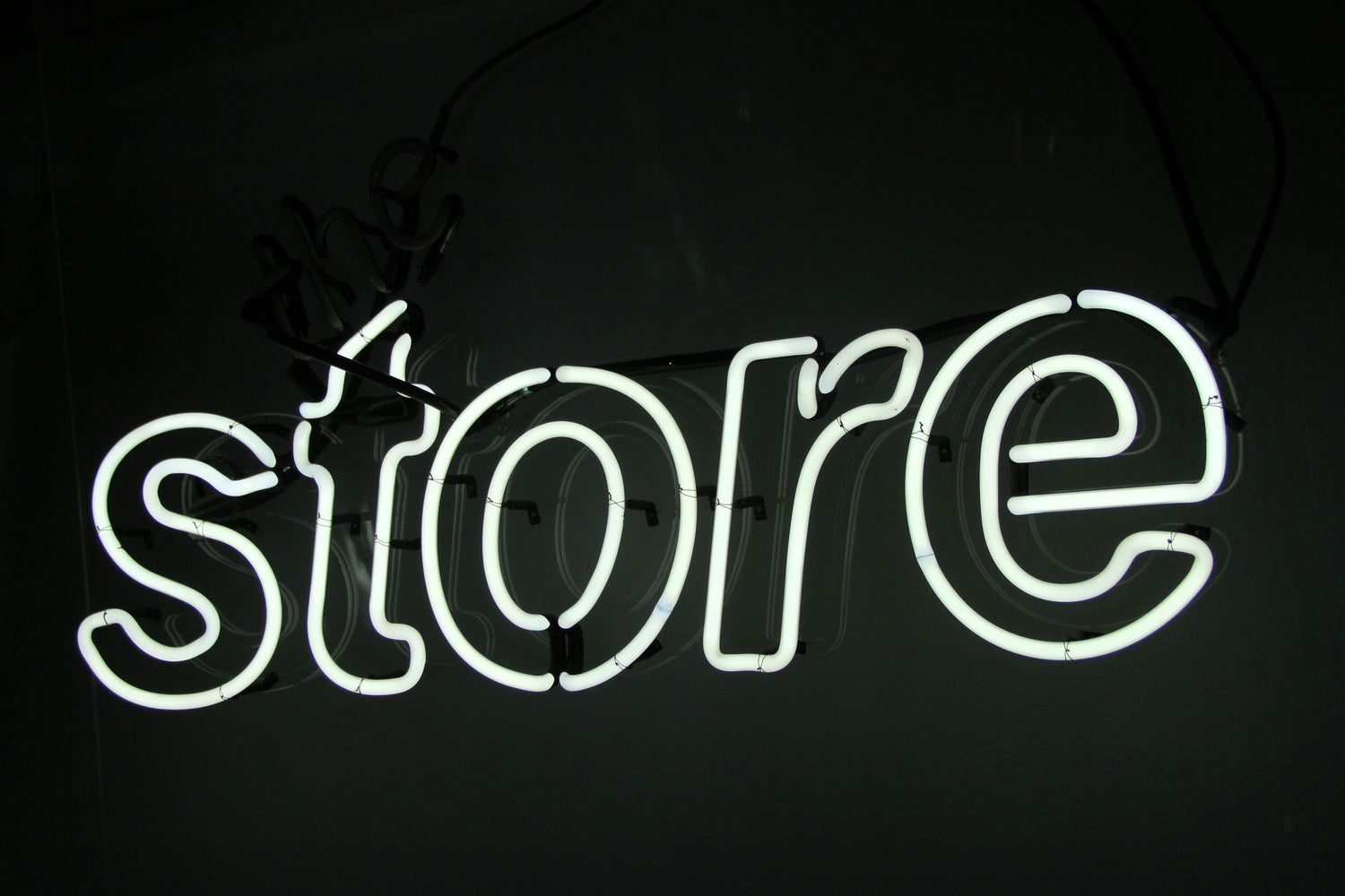 multirow store